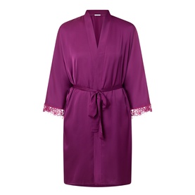 Simone Perele Blackberry kimono robe with lace cuff trim, self-tie belt, and V-neckline in deep purple tones