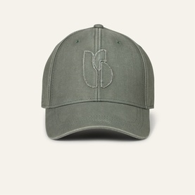 Bash green baseball cap with tone-on-tone embroidered logo detail, structured crown and curved brim