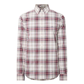 Gant Reg Shirt in deep grape wine check, 100% cotton, button-down collar with chest pocket, long sleeves