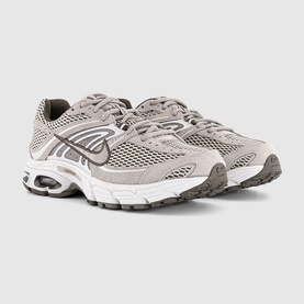 Nike grey mesh and suede chunky sole trainers with metallic silver swoosh and white midsole
