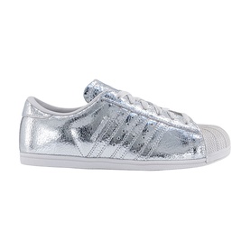 Adidas Superstar trainer in silver metallic crinkled leather with three-stripe detail and white shell toe, white sole