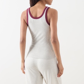Model wearing American Vintage Cribay Contrast-Trim Tank Top in Gris Chine with burgundy trim, back view, styled with matching wide-leg trousers