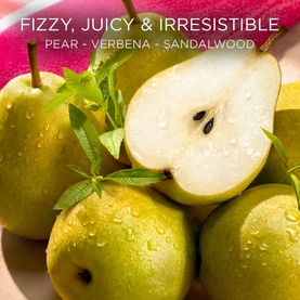 Lanc&ocirc;me body mist fragrance notes visual featuring fresh green pears with water droplets, pear, verbena and sandalwood scent inspiration