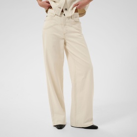 Model wearing Kaffe off white washed wide-leg trousers with front pockets, styled with a light beige jacket