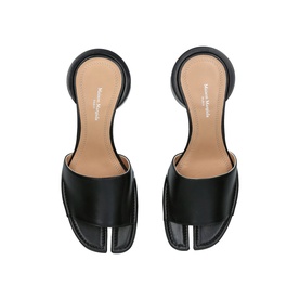 Maison Margiela Tabi Sandals H30 Flats in black leather, overhead view showing signature split-toe detail and kitten heel