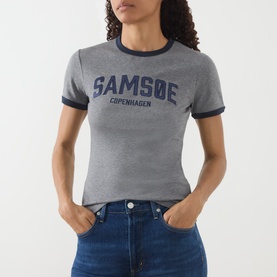 Model wearing Samsoe & Samsoe mid grey marl cotton ringer T-shirt with navy trim and contrast logo print, styled with blue jeans