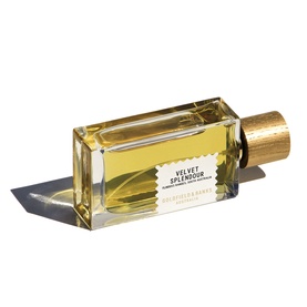 Goldfield & Banks Velvet Splendour EDP in rectangular glass bottle with gold cap and warm amber-toned fragrance