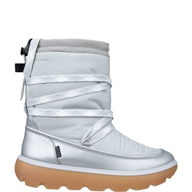 Ecco women's snow boot in silver metallic concrete, quilted upper with wrap-around lace detail and tan rubber sole.