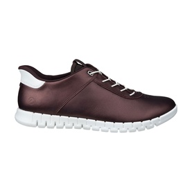 Ecco women's trainer in raisin and white leather, lace-up style with flexible white chunky sole