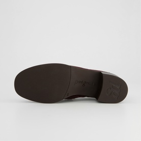 Paul Green women's shoe in red, dark brown leather sole with embossed brand logo detail