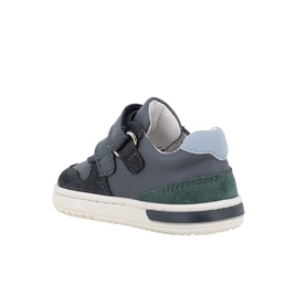 Primigi 3509 kids navy leather shoe with double velcro straps, green suede heel panel, and off-white sole