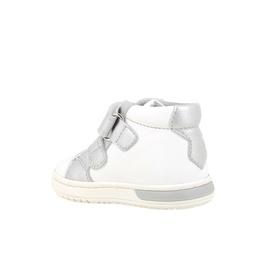 Primigi 3509 kids white leather high-top shoe with silver velcro strap, grey trim, and cream rubber sole, rear view