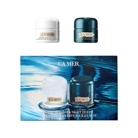 La Mer Day & Night Routine Travel Gift Set, two miniature moisturiser pots in white and teal with branded gift box packaging