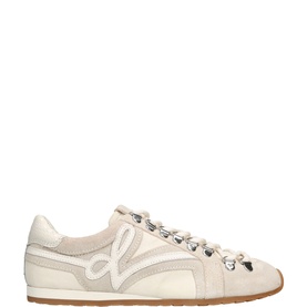 Deacon Trainers