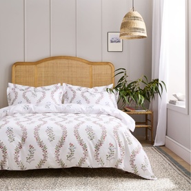 Eversham Floral Duvet Set Berry