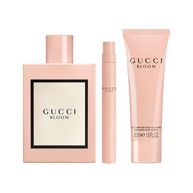 Gucci Bloom Eau de Parfum Gift Set with 100ml EDP bottle, travel spray, and perfumed body lotion in blush pink packaging