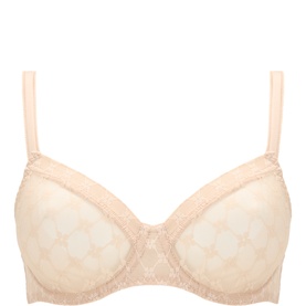 Simone Perele Plunge Bra in Peau Rose with geometric lace overlay, underwired cups, and adjustable straps