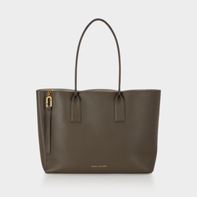 Marc Jacobs forest green leather tote bag with twin knotted handles, gold-tone zip pull, and structured silhouette