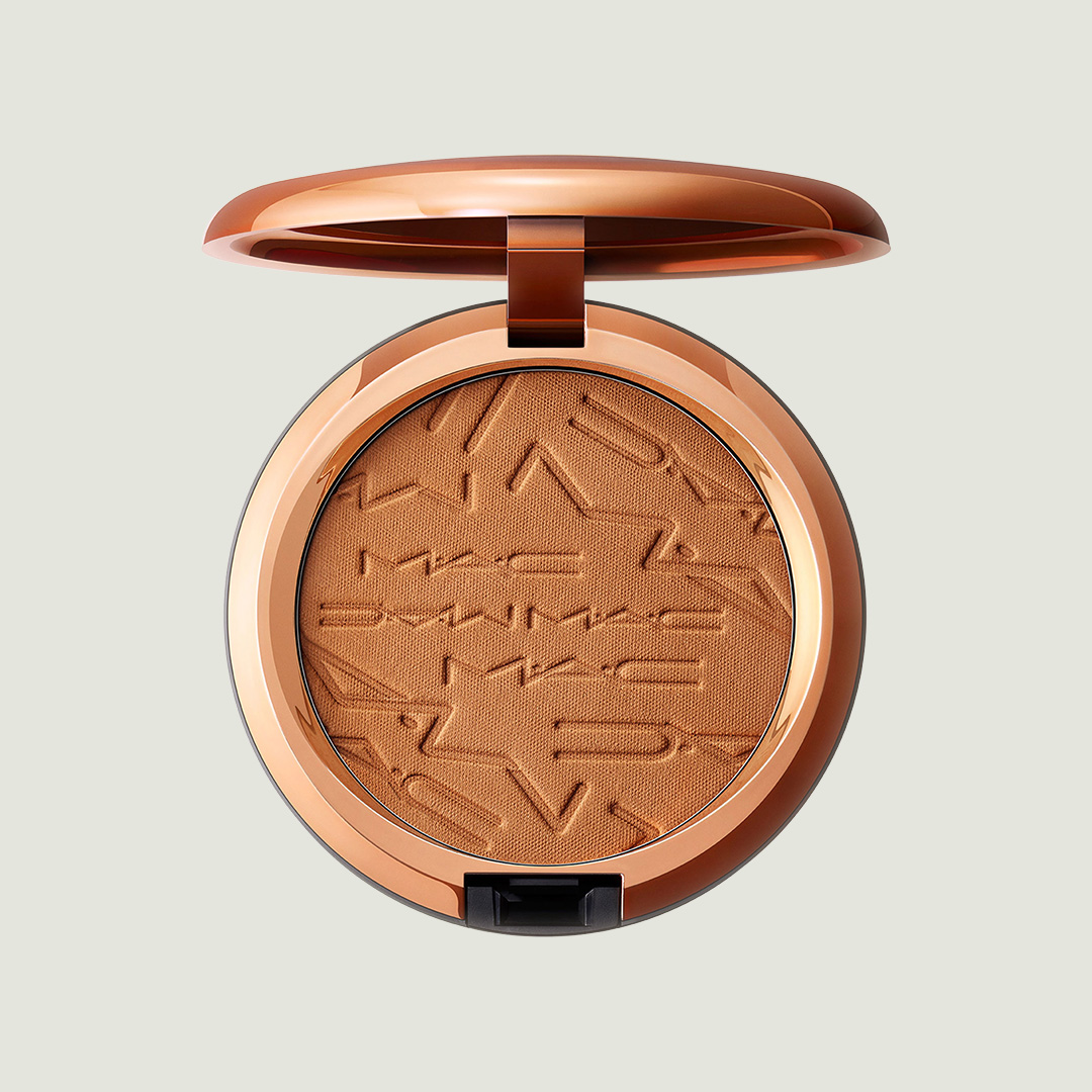 M.A.C Skinfinish Sunstruck Matte Bronzer in medium golden shade for layering and contouring