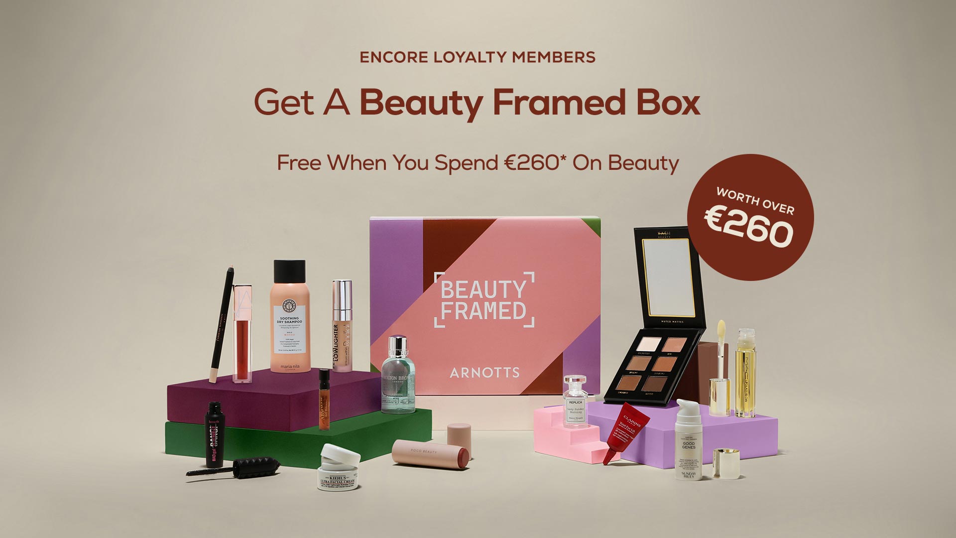 Promotional image for a free Planet Beauty gift box with purchase over €140. Includes various beauty products, valued over €165.