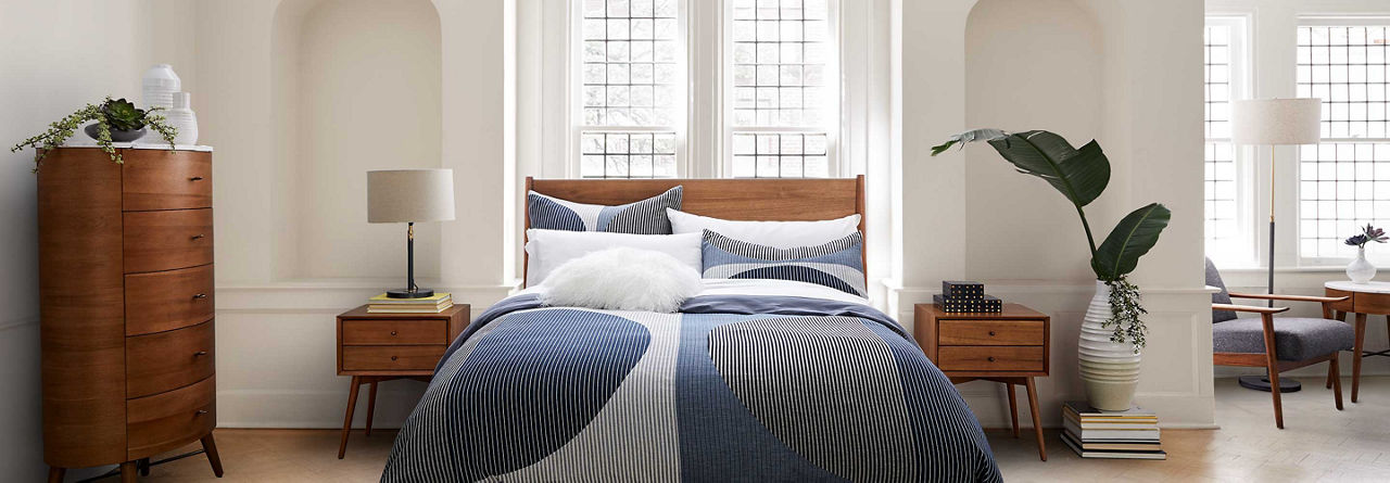 brand-west-elm-header-bedroom-1752
