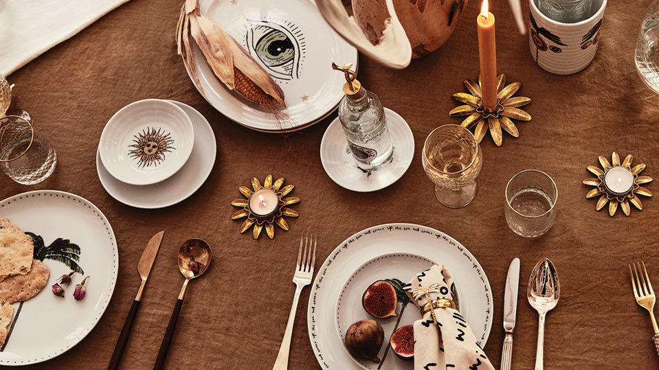 tableware and utilising pieces